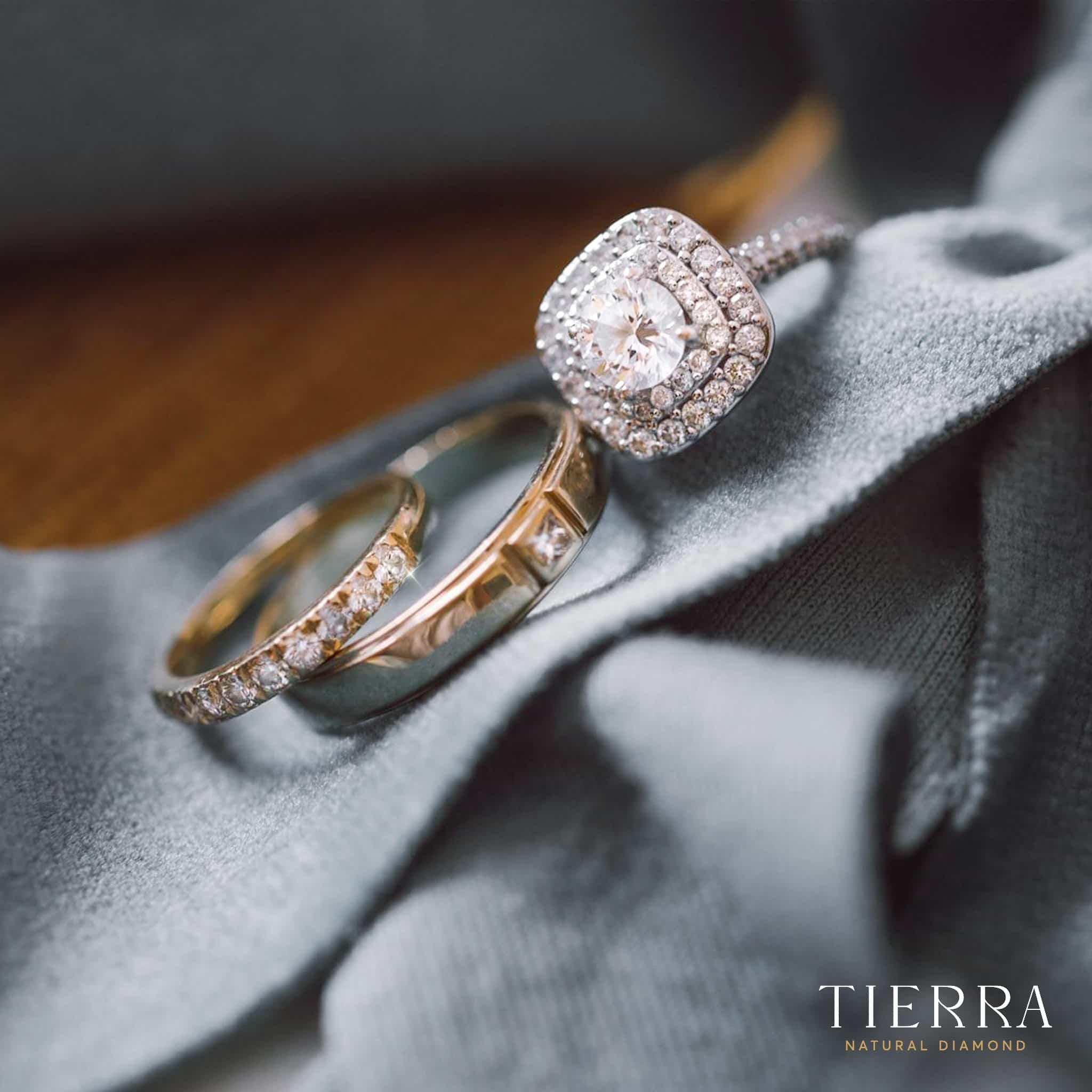 Cặp nhẫn cưới vàng 24K giá bao nhiêu: Lựa chọn thông minh cho cặp đôi